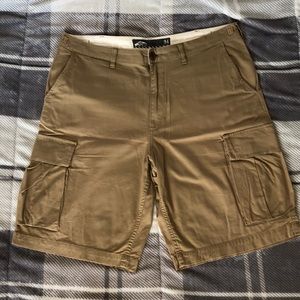 Vans tan colored cargo shorts
